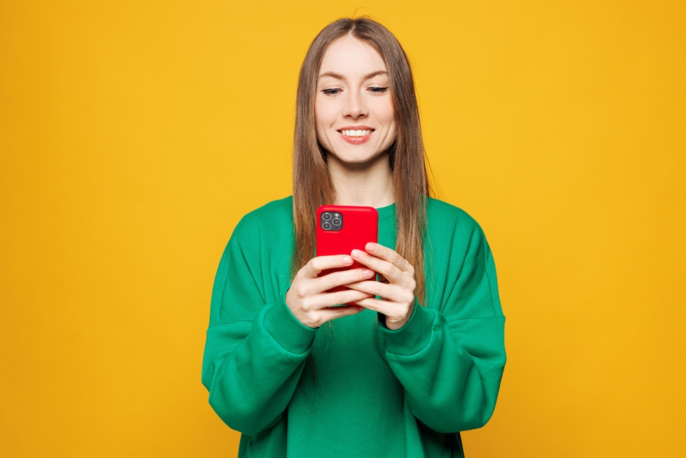 好かれる人がやっている心理的テクニック・トークや表情などコツを解説